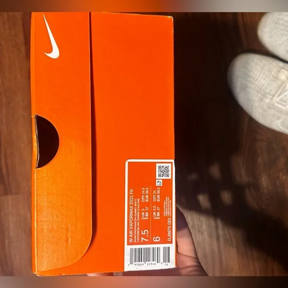 Nike Vapor Max - Picture 6 of 6